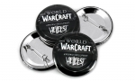 Panachage de badges ronds 45mm. 
Visuel : 'Logos World of Warcraft et logo Hellfest.'